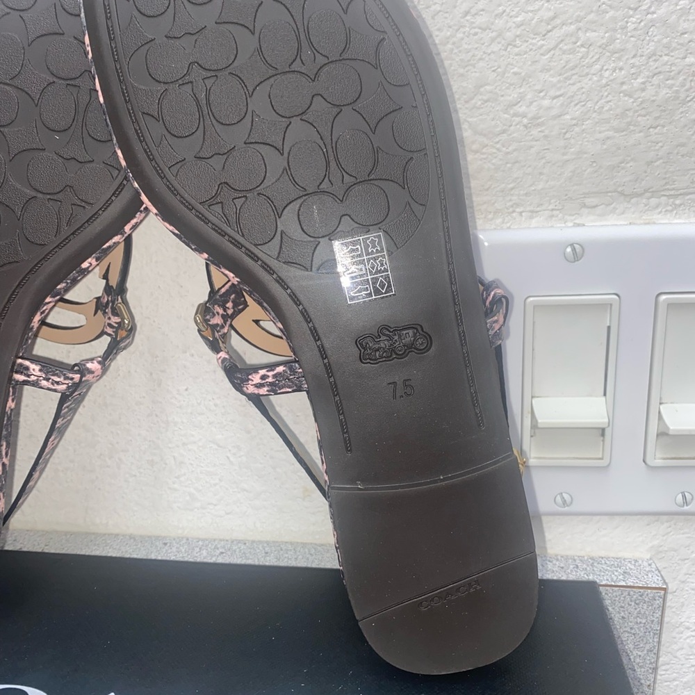 Coach Jeri Size 7.5B Snake-Embossed Sandals NWT - Picture 13 of 16